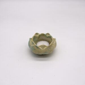 Flower candle holder