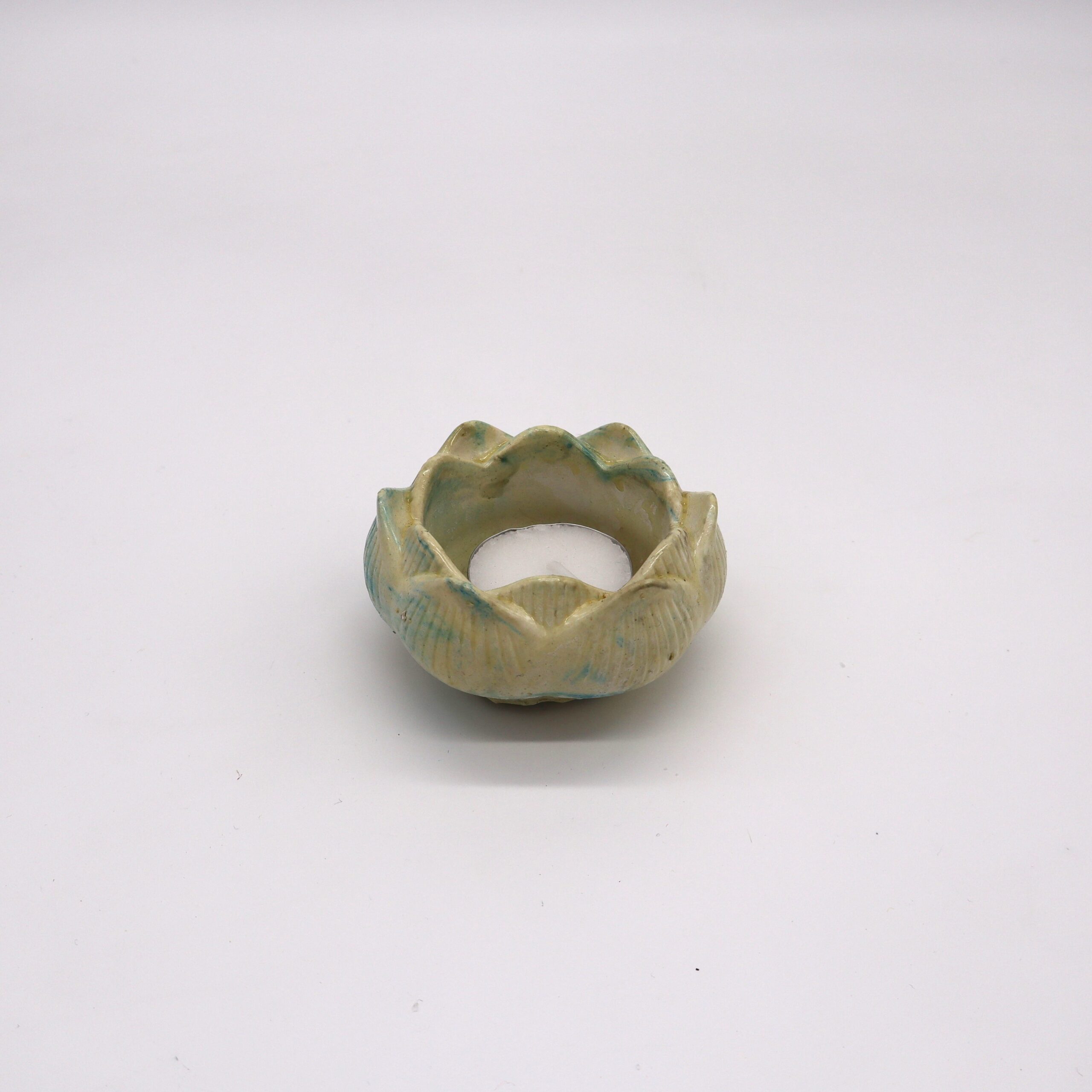 Flower candle holder